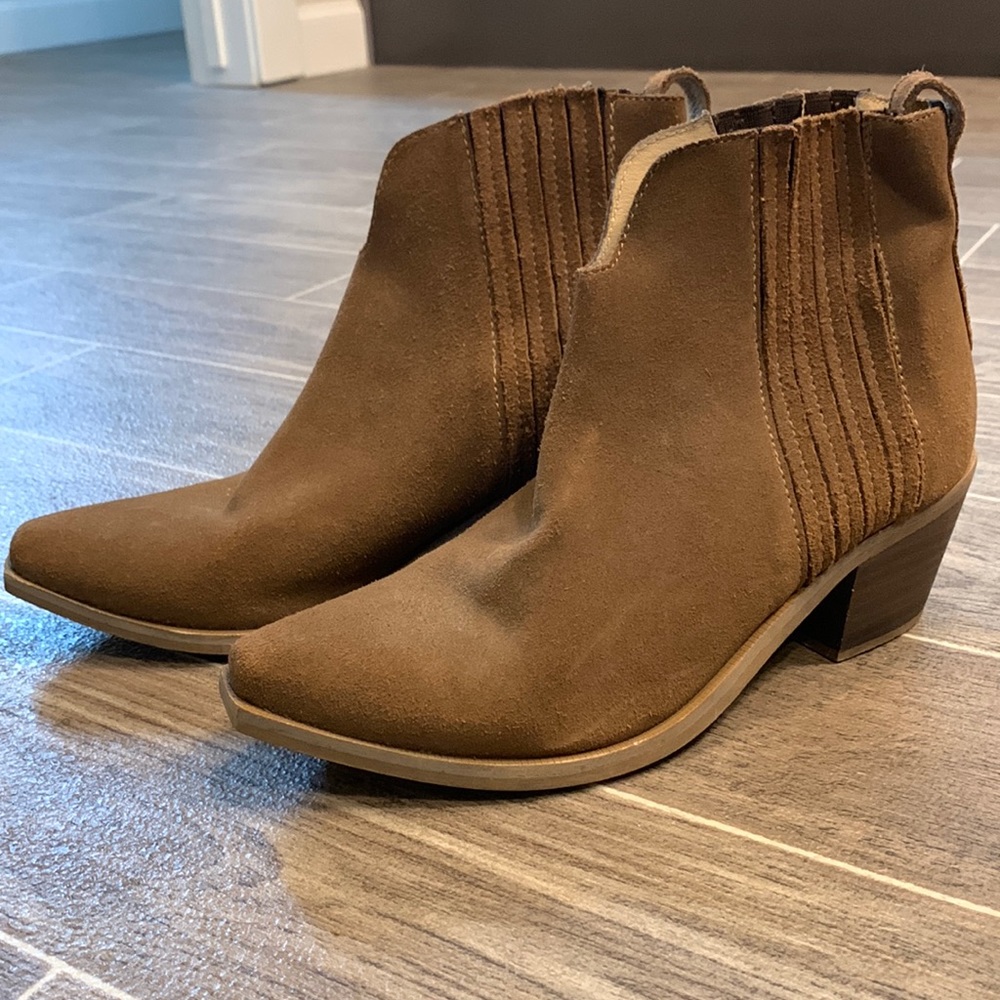Steve Madden Suede Brown Ankle Boot 8.5